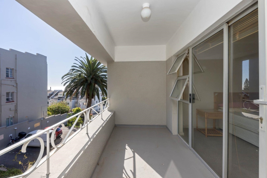 2 Bedroom Property for Sale in Green Point Western Cape